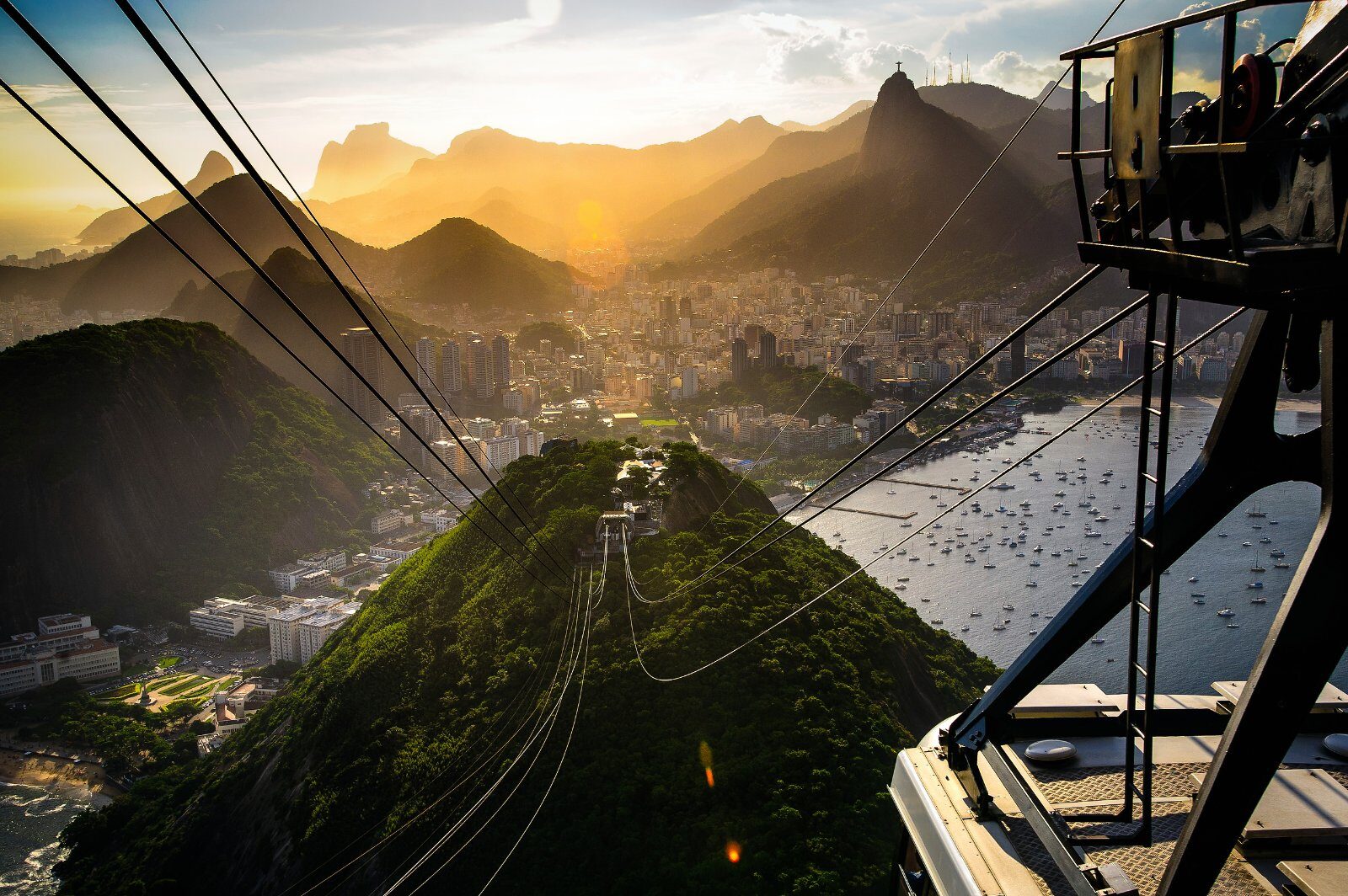 Téléphérique du Pain de Sucre au-dessus de Rio