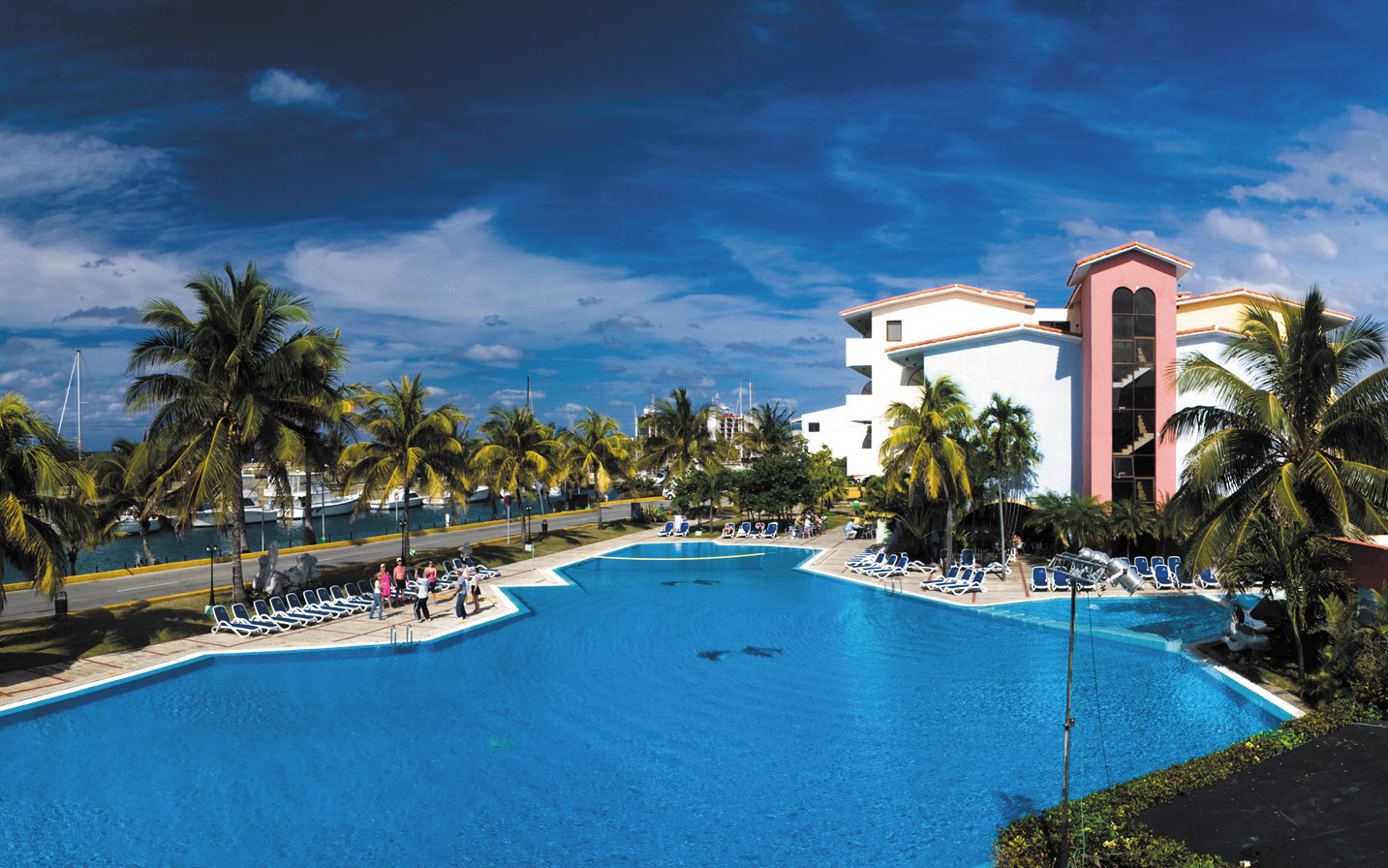Swiming pool