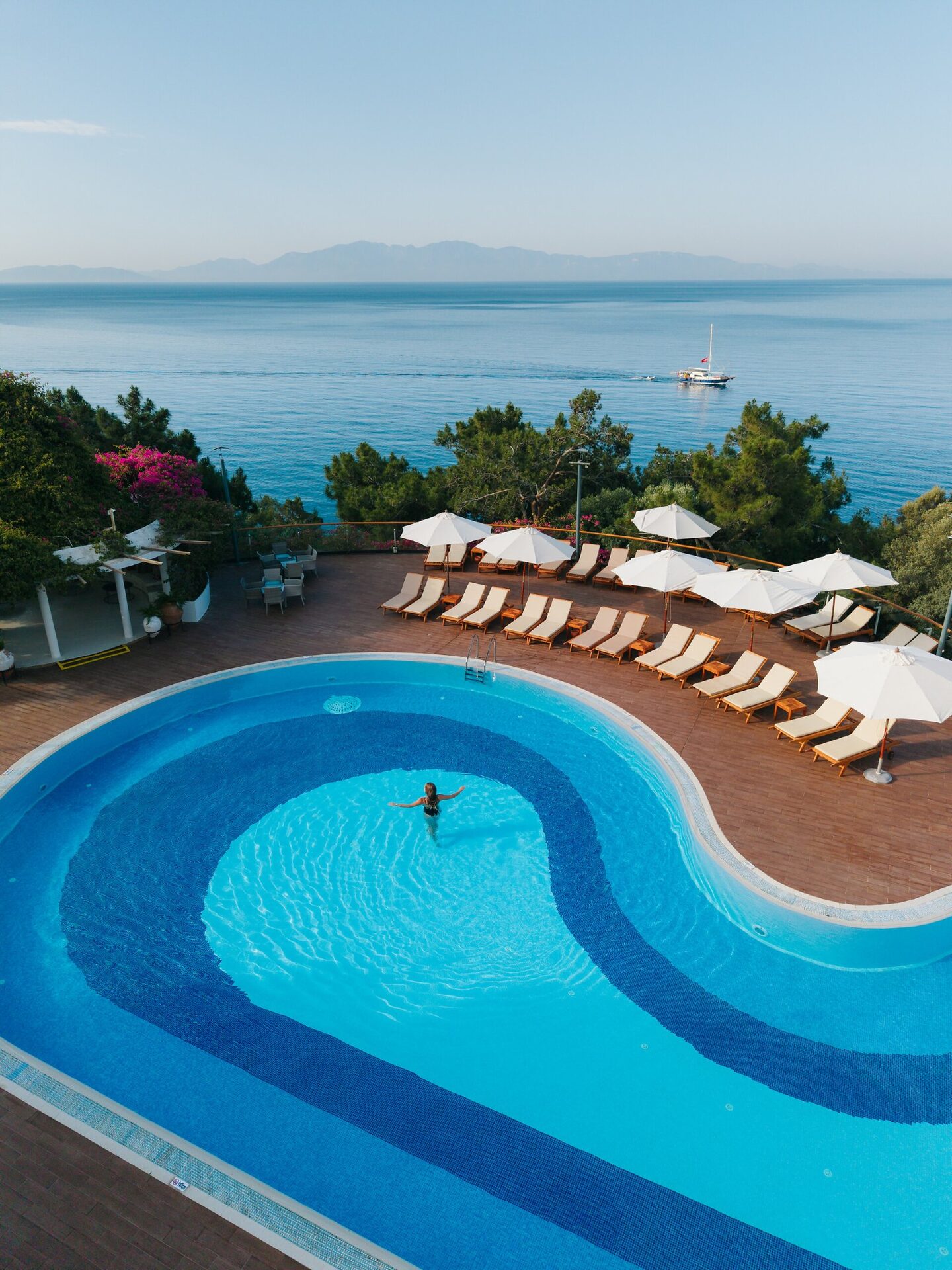 Piscine face à la mer Égée au Club Med Bodrum Palmiye