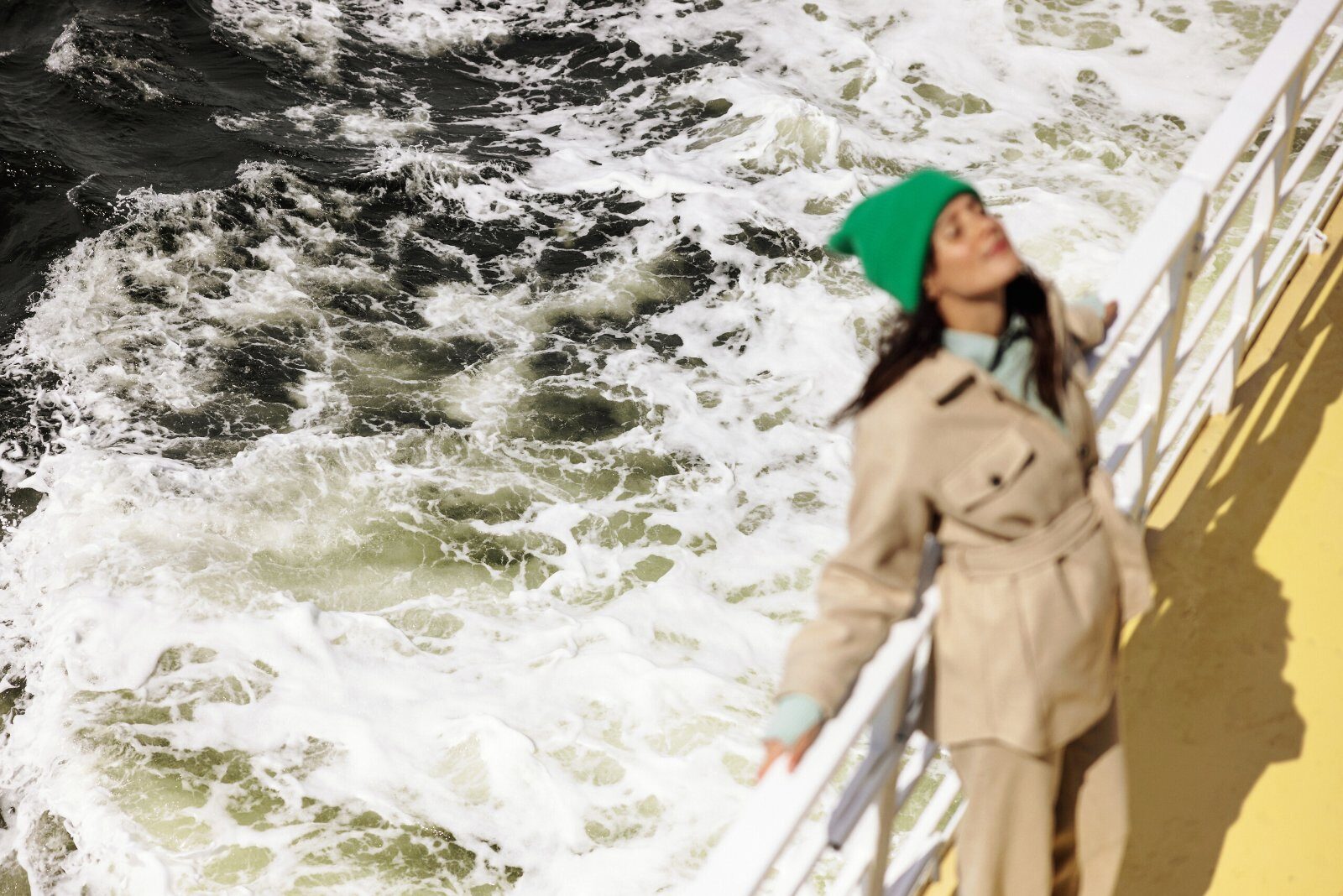 Traveller on a boat at the foot of Niagara Falls