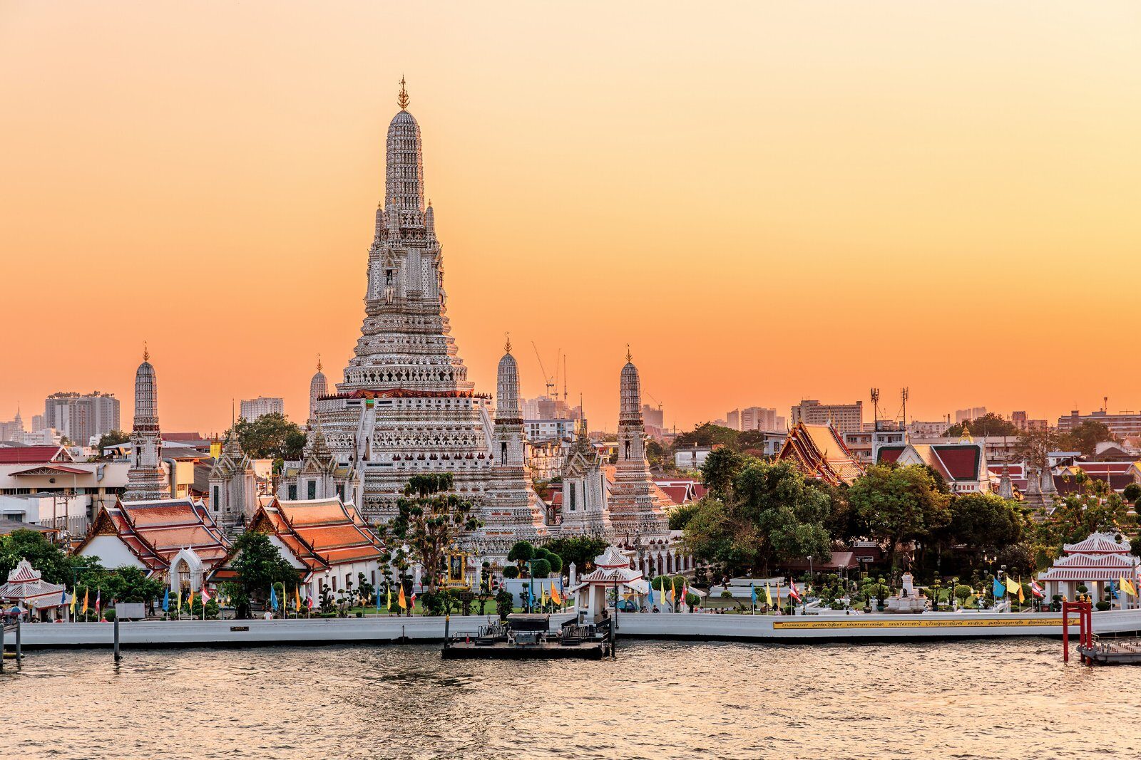 Wat Arun temple by the river, Bangkok