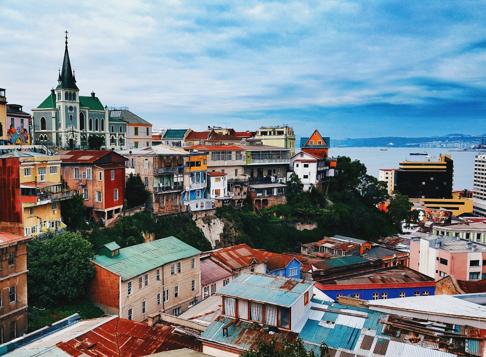 Colourful houses on the hills of Valparaíso