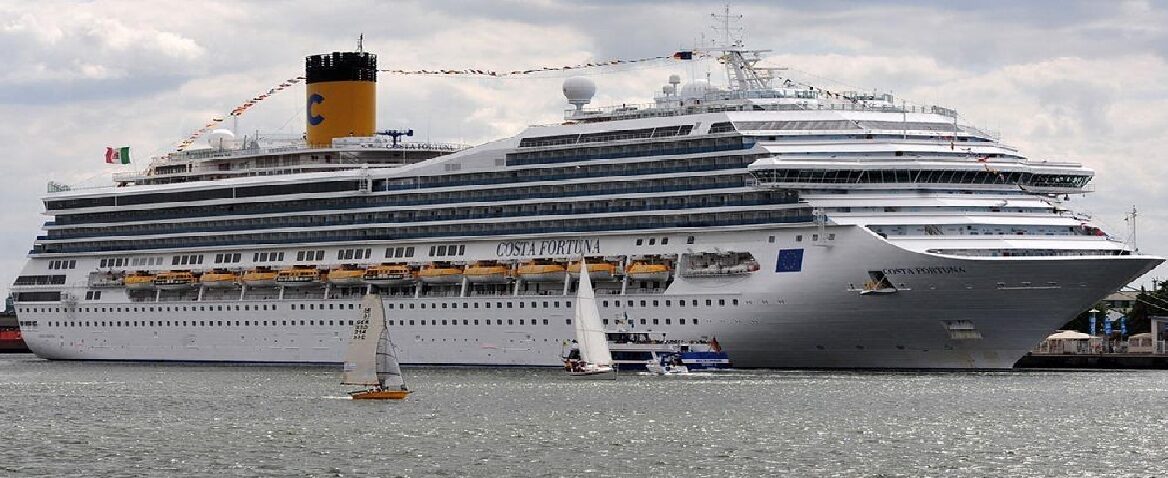 Costa Fortuna.