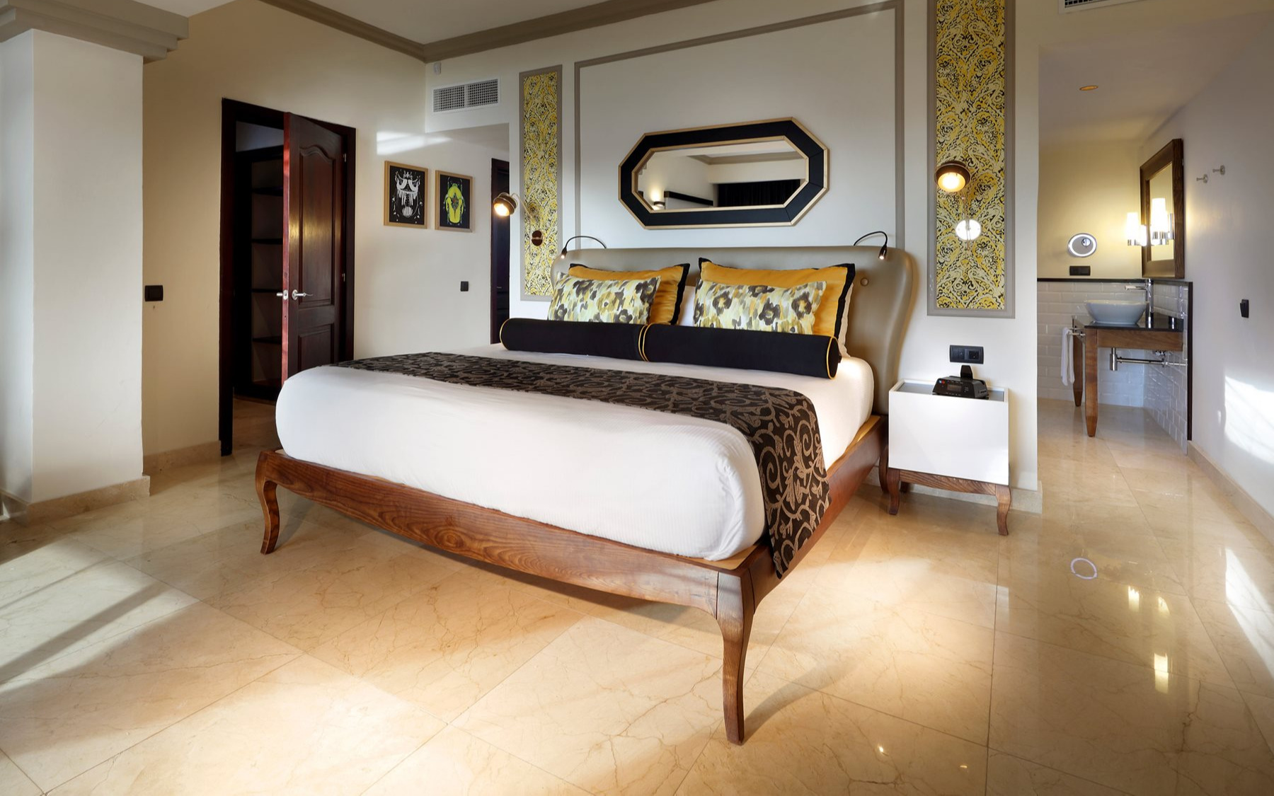 Villa Romance suite