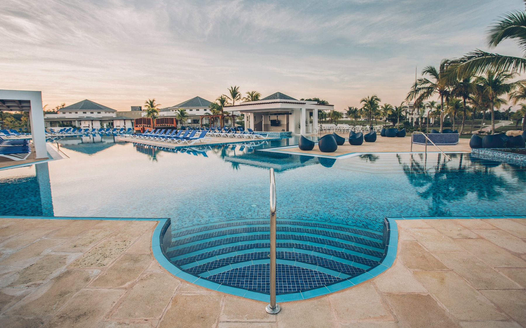 Swiming pool