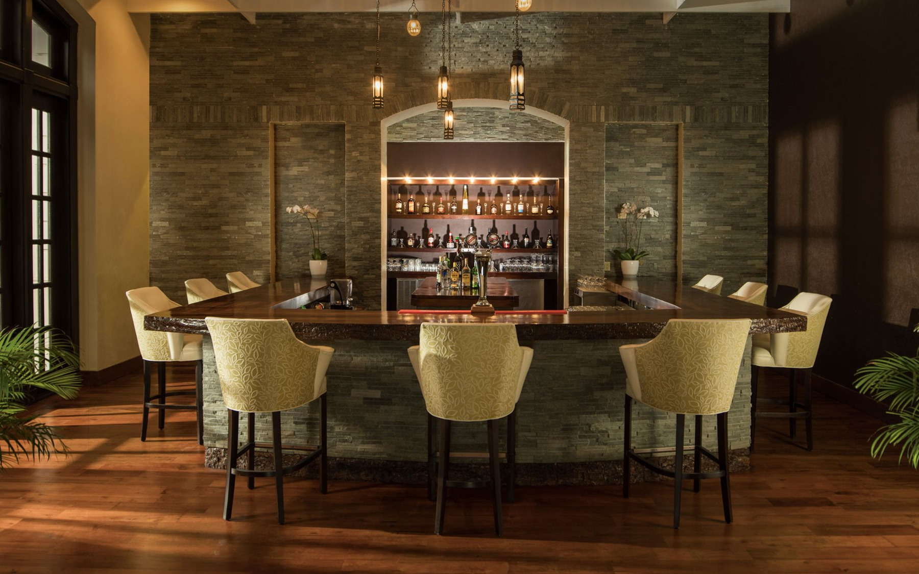 Lobby bar
