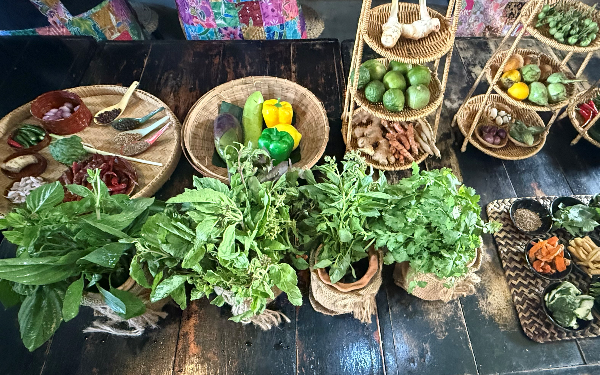 Épices et fines herbes d'un marché de Bangkok