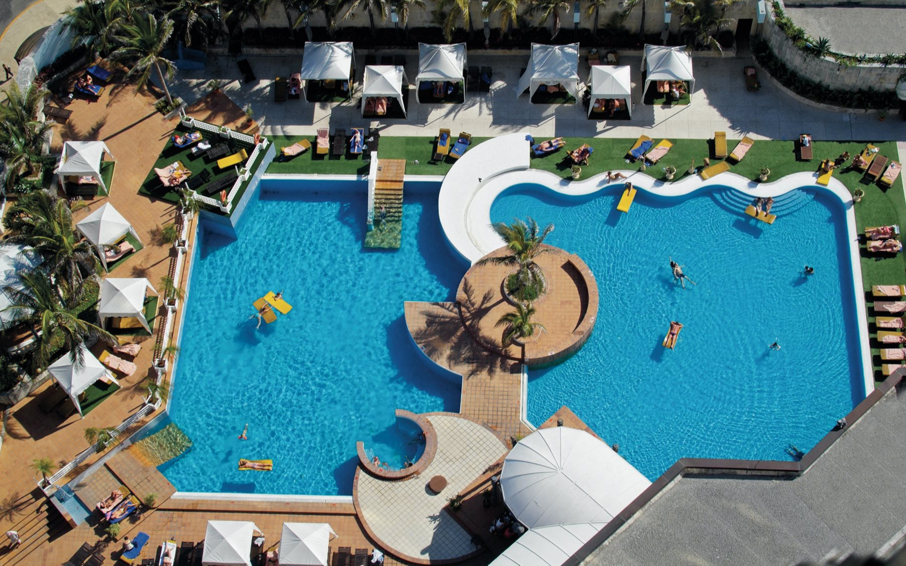 Swiming pool
