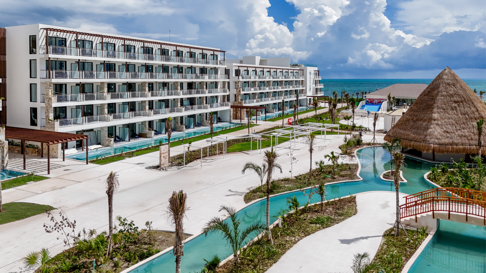 Vew of the hotel at Ocean Azure Costa Mujeres, Cancun with Aquaterra Travels Vew of the hotel at Ocean Azure Costa Mujeres, Cancun with Aquaterra Travels