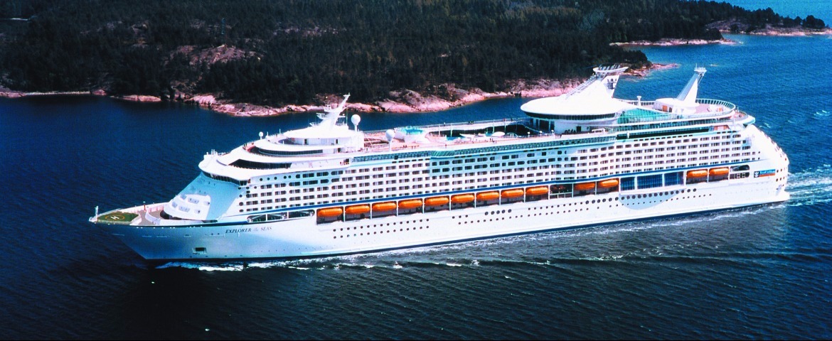 royal caribbean explorer of the seas cruise ship 