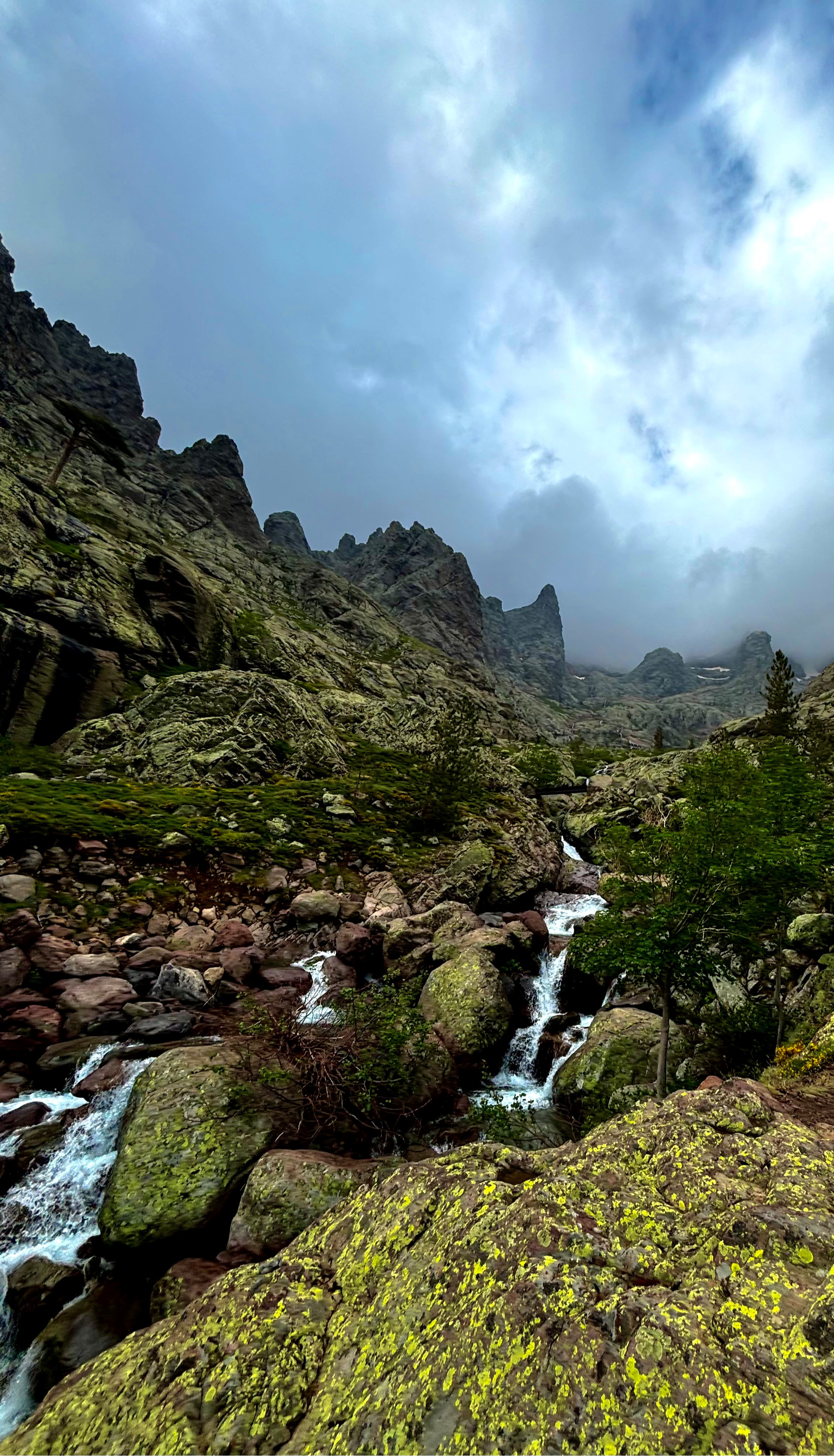 Paysage d'une beauté saisissante du GR20 Paysage d'une beauté saisissante du GR20