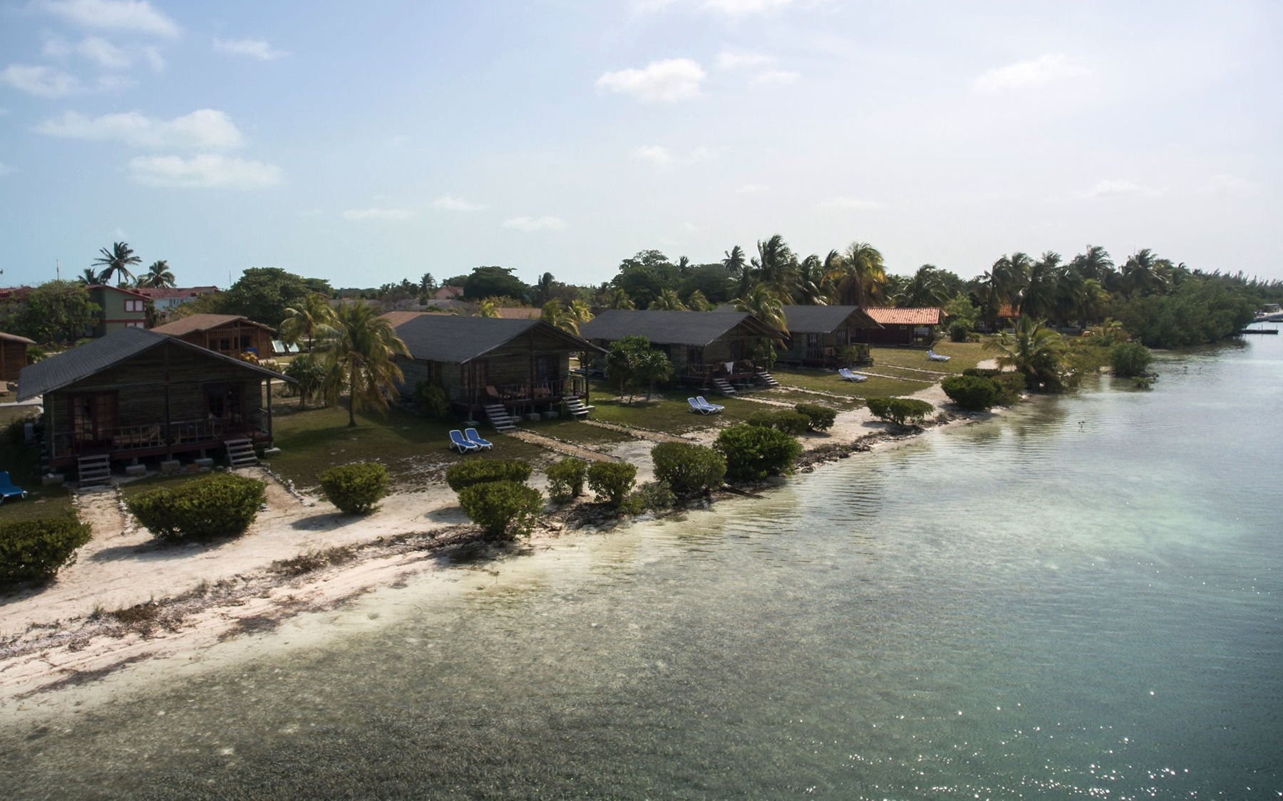 Bungalow beachfront