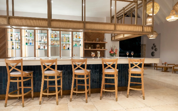 Bar au Zoetry Marigot Bay Marigot Bay Resort and Marina